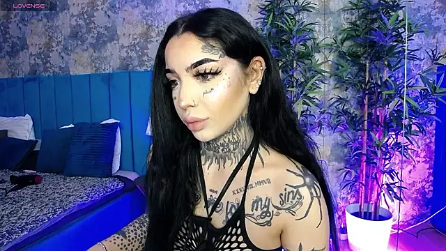 CreamyInkky  online show from February 7, 2026, 7:27 am