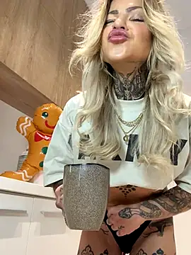 Divina X  online show from December 23, 2025, 5:18 am