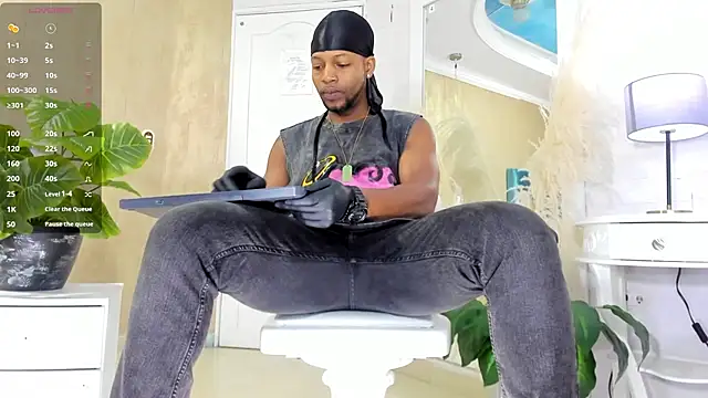 RicoBrown777  online show from May 9, 2026, 4:05 am