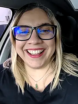 Snapshot of MissMaria chatting on April 20, 2026, 7:37 pm MissMaria online show from April 20, 2026, 7:37 pm