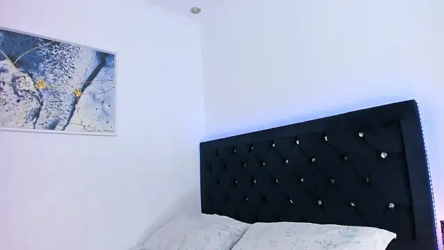 Snapshot of MissMaria chatting on December 8, 2024, 4:11 am MissMaria online show from December 8, 2024, 4:11 am