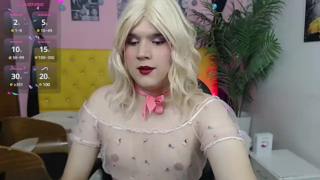 Snapshot of Aidan_twink chatting on March 5, 2025, 10:43 pm Aidan twink online show from March 5, 2025, 10:43 pm