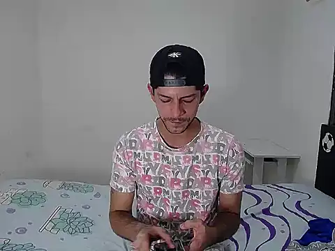 dirty boy horny online show from November 24, 2025, 9:59 pm