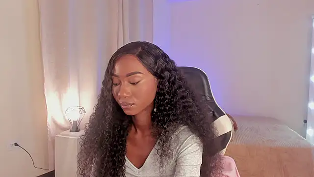 SavannahWildee online show from January 12, 2025, 12:23 pm