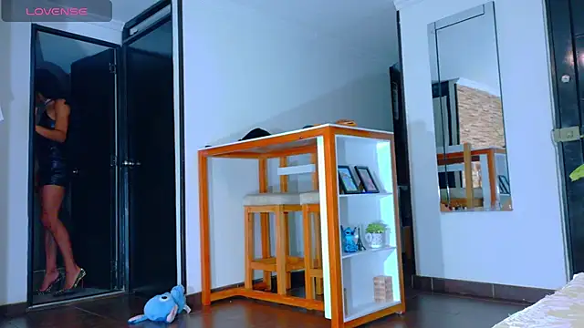 Snapshot of alya_lovecraft02 chatting on December 16, 2025, 1:43 am alya lovecraft02 online show from December 16, 2025, 1:43 am