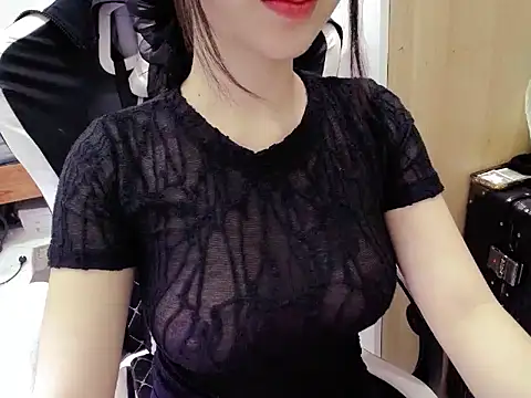 Lynk Lee69 online show from March 21, 2025, 7:46 pm