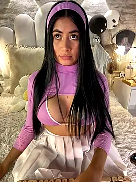 Snapshot of _MadiLee_ chatting on October 26, 2025, 3:18 am MadiLee online show from October 26, 2025, 3:18 am