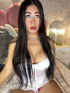  MadiLee  online show from August 6, 2026, 3:12 am