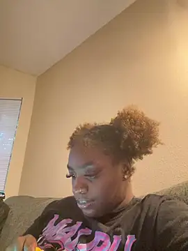 Snapshot of LillShayy chatting on April 24, 2026, 12:34 am LillShayy online show from April 24, 2026, 12:34 am