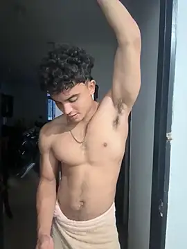 Mentriplex online show from October 22, 2025, 3:39 am