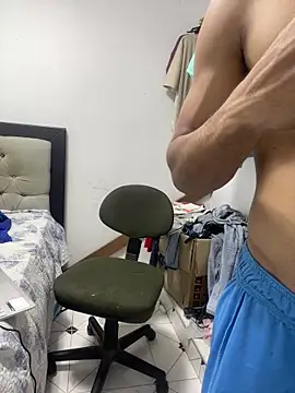 Mentriplex online show from December 11, 2024, 9:01 pm