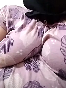 Snapshot of mohra30 chatting on March 6, 2025, 9:31 pm mohra30 online show from March 6, 2025, 9:31 pm