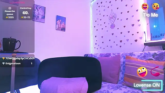 Maria fernandaxxx  online show from April 15, 2026, 7:58 pm