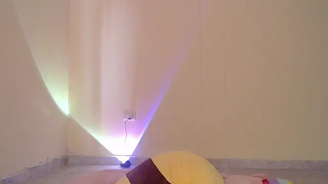 Snapshot of _maiahairy_ chatting on February 10, 2025, 3:10 pm  maiahairy  online show from February 10, 2025, 3:10 pm