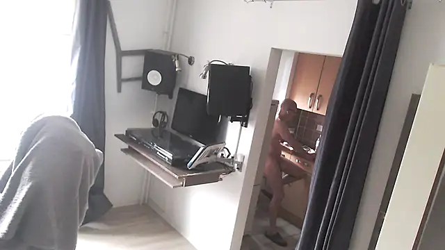 Nomi1612 online show from January 17, 2026, 12:53 pm