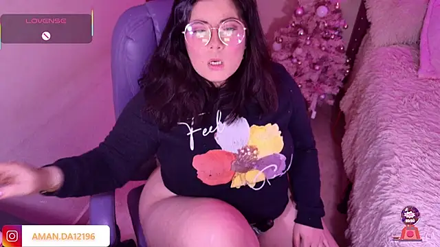 Snapshot of Azamy-12 chatting on December 19, 2025, 5:00 am Azamy-12 online show from December 19, 2025, 5:00 am