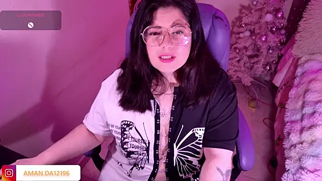 Snapshot of Azamy-12 chatting on January 11, 2026, 7:04 am Azamy-12 online show from January 11, 2026, 7:04 am