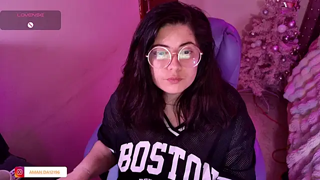 Snapshot of Azamy-12 chatting on January 7, 2026, 9:36 am Azamy-12 online show from January 7, 2026, 9:36 am