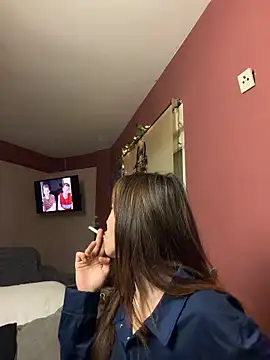 SOFIASWEETSECRETT online show from May 2, 2026, 2:28 am