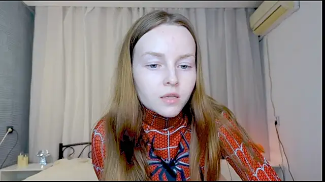 Snapshot of Wild__flowers chatting on September 19, 2025, 4:55 pm Wild  flowers online show from September 19, 2025, 4:55 pm