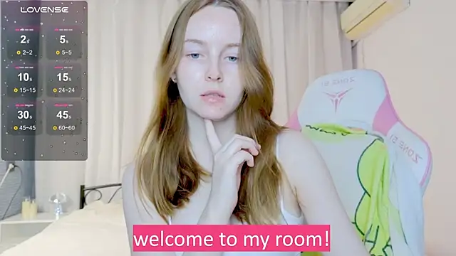 Snapshot of Wild__flowers chatting on September 30, 2025, 8:48 pm Wild  flowers online show from September 30, 2025, 8:48 pm