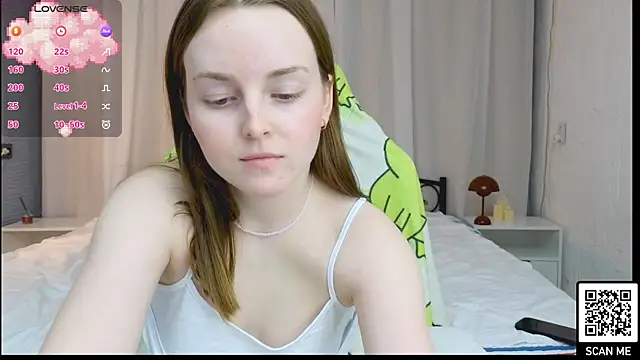 Snapshot of Wild__flowers chatting on March 18, 2025, 7:22 pm Wild  flowers online show from March 18, 2025, 7:22 pm