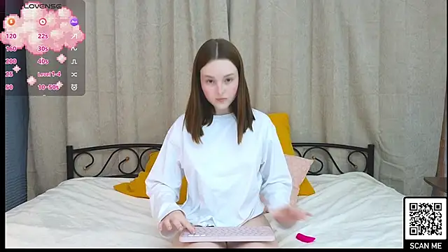 Snapshot of Wild__flowers chatting on February 1, 2025, 7:44 pm Wild  flowers online show from February 1, 2025, 7:44 pm