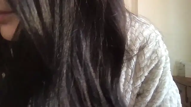 Snapshot of paolajonez chatting on November 21, 2025, 12:37 pm paolajonez online show from November 21, 2025, 12:37 pm