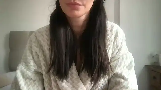 Snapshot of paolajonez chatting on February 2, 2026, 5:23 pm paolajonez online show from February 2, 2026, 5:23 pm