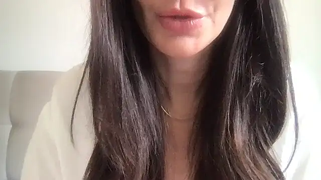 Snapshot of paolajonez chatting on February 15, 2026, 1:54 pm paolajonez online show from February 15, 2026, 1:54 pm