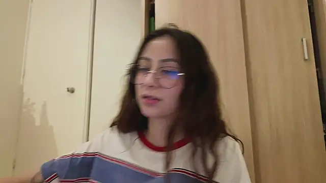 Snapshot of juanasnz99 chatting on March 13, 2025, 6:05 am juanasnz99 online show from March 13, 2025, 6:05 am