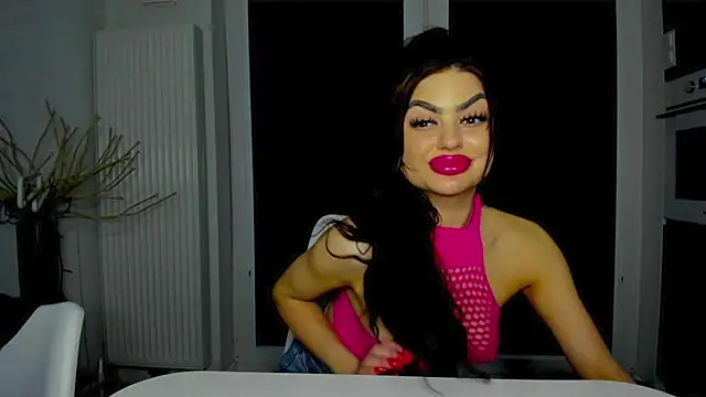 Snapshot of aishahottie chatting on February 9, 2025, 1:22 am aishahottie online show from February 9, 2025, 1:22 am