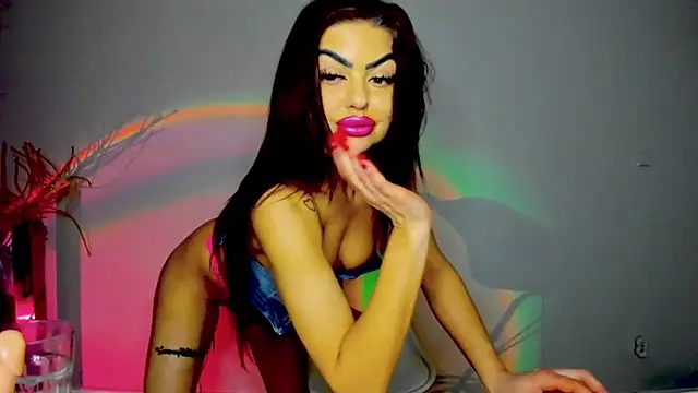 Snapshot of aishahottie chatting on March 13, 2025, 7:39 pm aishahottie online show from March 13, 2025, 7:39 pm