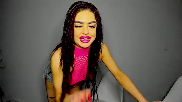 Snapshot of aishahottie chatting on February 26, 2025, 2:41 am aishahottie online show from February 26, 2025, 2:41 am