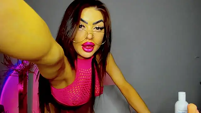 Snapshot of aishahottie chatting on March 14, 2025, 1:16 am aishahottie online show from March 14, 2025, 1:16 am