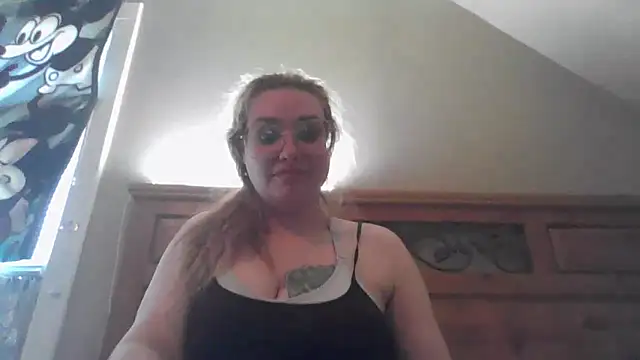 Lalalynn online show from June 1, 2026, 6:18 pm