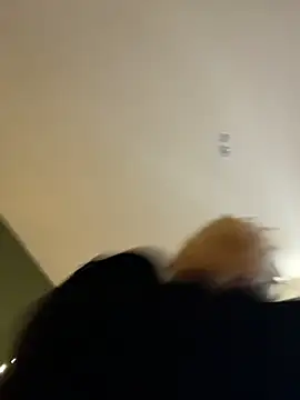 Lalalynn online show from April 19, 2026, 11:29 pm