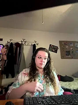 Snapshot of Lalalynn chatting on November 11, 2025, 4:46 pm Lalalynn online show from November 11, 2025, 4:46 pm