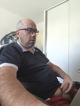 Snapshot of veryverybigdick45 chatting on June 11, 2026, 9:39 am veryverybigdick45 online show from June 11, 2026, 9:39 am