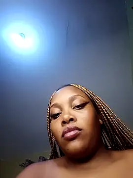 Snapshot of Queenshaz01 chatting on February 27, 2025, 4:21 pm Queenshaz01 online show from February 27, 2025, 4:21 pm