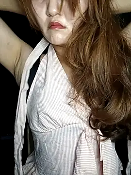Snapshot of Girl20sexy chatting on April 17, 2026, 6:00 pm Girl20sexy online show from April 17, 2026, 6:00 pm