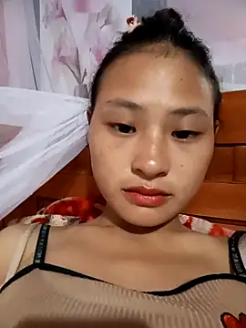 trieungoclnt online show from October 6, 2025, 5:41 am