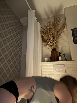 Snapshot of enjoy_my_beauty chatting on March 16, 2026, 6:28 am enjoy my beauty online show from March 16, 2026, 6:28 am