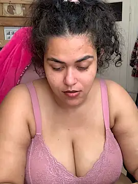Snapshot of Curvydesifromgermany chatting on June 26, 2026, 9:04 am Curvydesifromgermany online show from June 26, 2026, 9:04 am