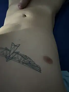 Snapshot of AngelLuckyy chatting on September 24, 2025, 11:10 pm AngelLuckyy online show from September 24, 2025, 11:10 pm