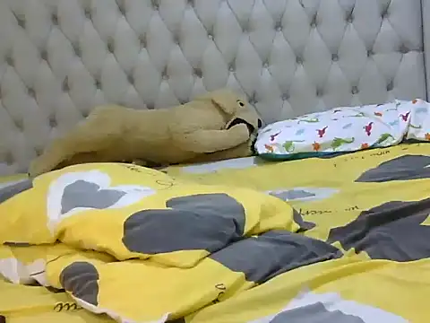 Snapshot of Curvy_matilda chatting on February 3, 2026, 1:16 pm Curvy matilda online show from February 3, 2026, 1:16 pm