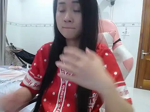 Snapshot of NikkiNi chatting on February 21, 2025, 7:12 am NikkiNi online show from February 21, 2025, 7:12 am