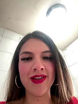 Snapshot of annavi_ chatting on December 3, 2025, 7:35 pm annavi online show from December 3, 2025, 7:35 pm