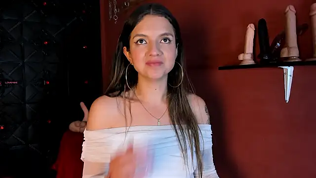 Snapshot of annavi_ chatting on February 7, 2026, 7:11 pm annavi online show from February 7, 2026, 7:11 pm