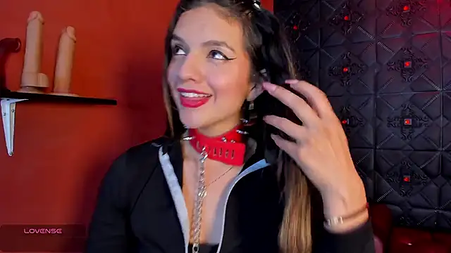 Snapshot of annavi_ chatting on February 19, 2026, 7:22 pm annavi online show from February 19, 2026, 7:22 pm